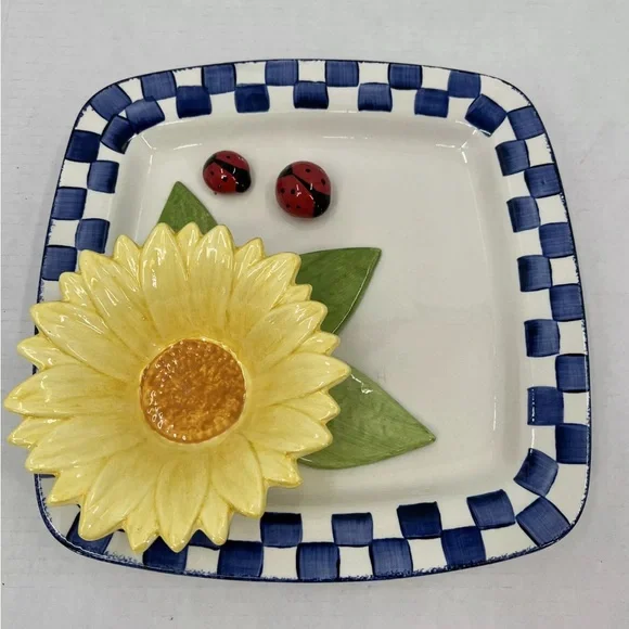 Cali 3D Yellow Sunflower Ladybug Blue White Chip Dip Serving Art Pottery  Signed - Picture 3 of 12